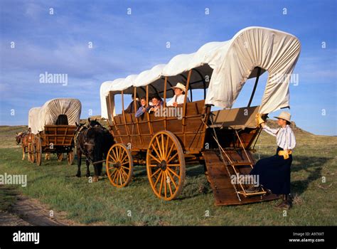 The Covered Wagon: A Timeless Tale of Westward Expansion and Romantic Entanglements!